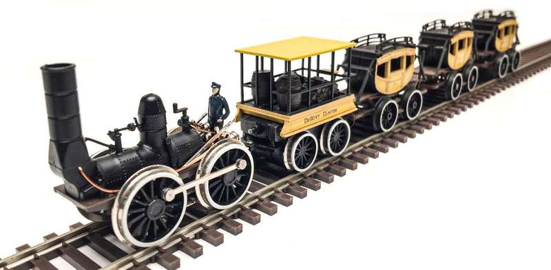 Bachmann: The DeWitt Clinton Loco, Tender and Carriages (HO)