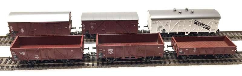 Roco: Six Goods Wagons (HO)
