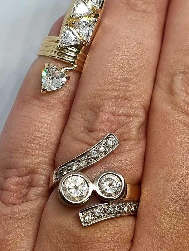 9ct Yellow and White Gold Diamond Ring