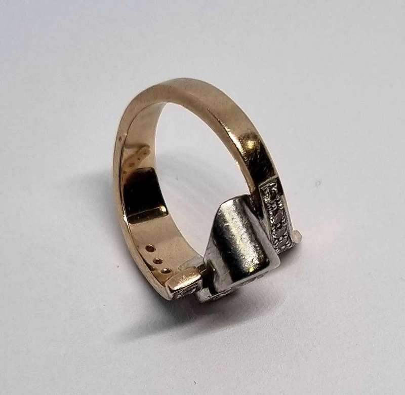 9ct Yellow and White Gold Diamond and Cubic Zirconia Ring