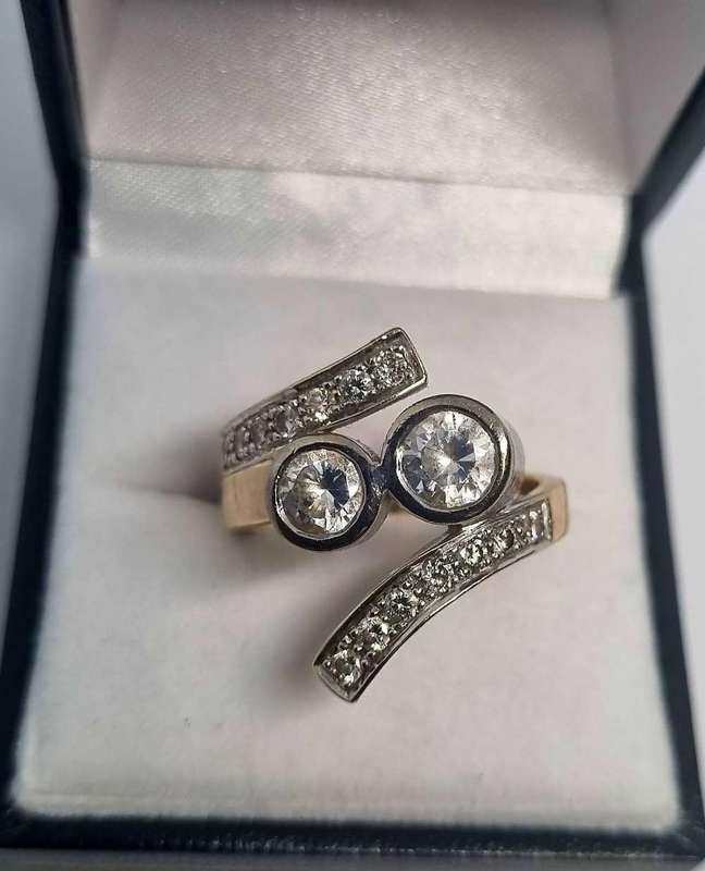 9ct Yellow and White Gold Diamond and Cubic Zirconia Ring