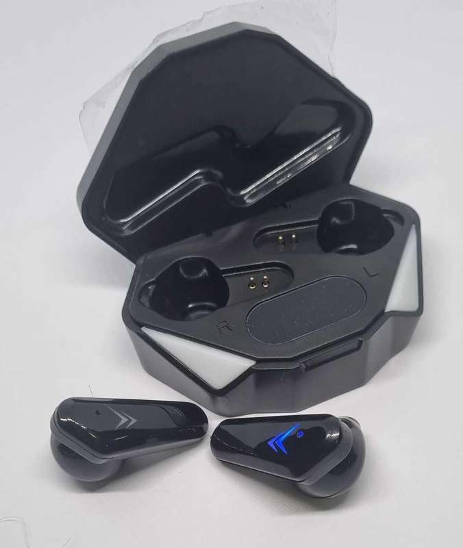 Wireless Gaming Earbuds