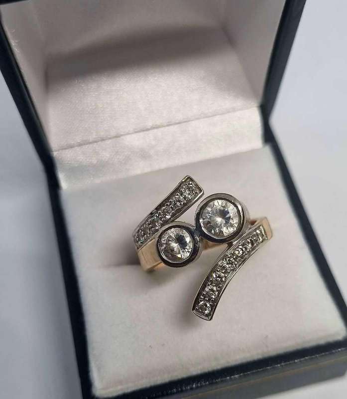 9ct Yellow and White Gold Diamond and Cubic Zirconia Ring