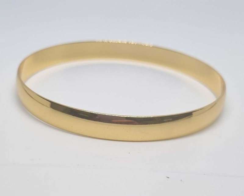 Gold plated Bangle
