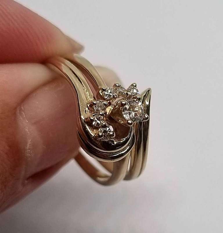 9ct Yellow Gold Diamond Ring Set