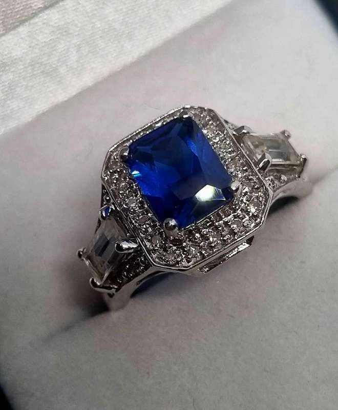 White Gold Diamond & Cubic Zirconia Ring