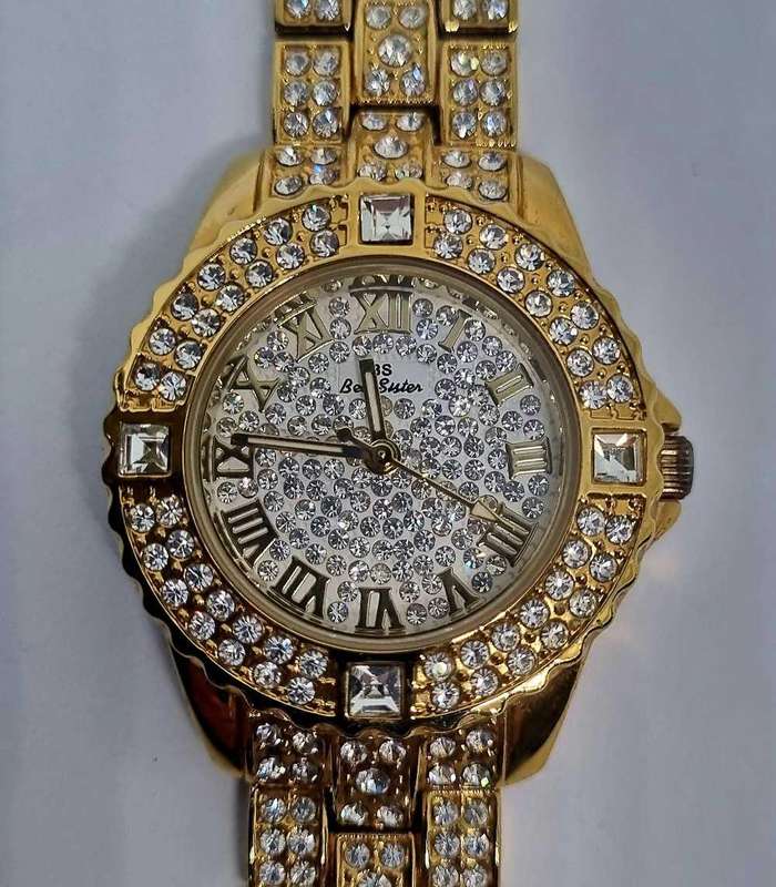 Bee Sister Cubic Zirconia Chorograph Ladies Fashion Watch
