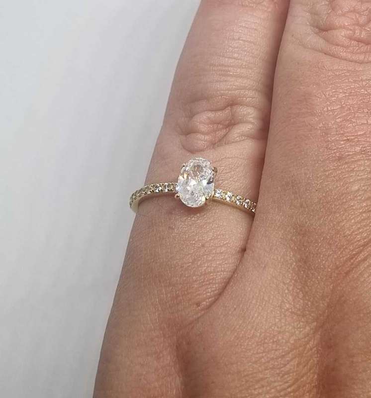 925 Silver Synthetic Zirconia Ring