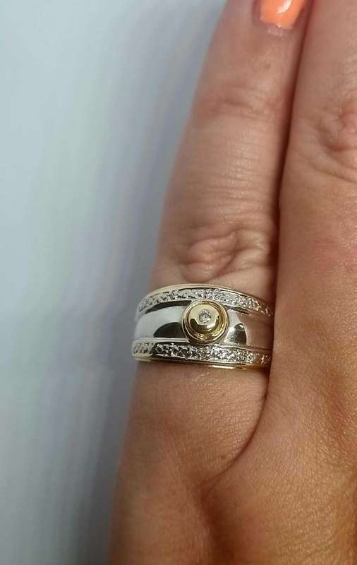 9ct White Gold Diamond Ring
