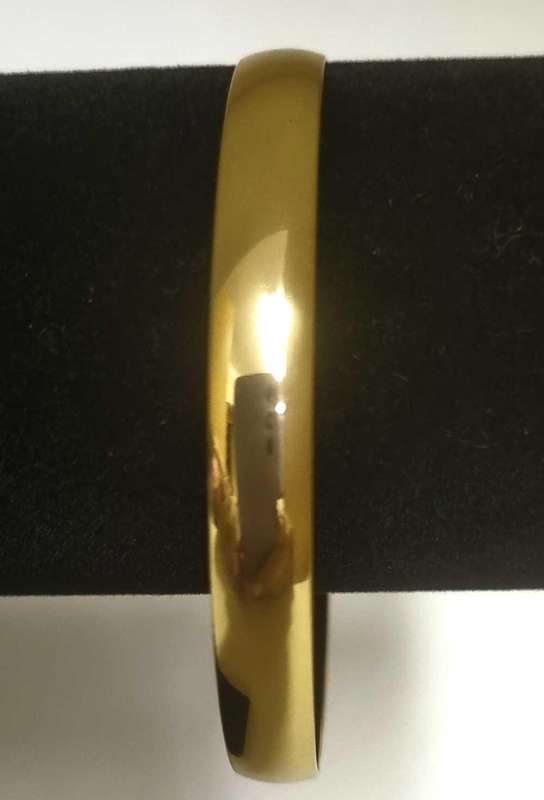 24ct Yellow Gold plated Bangle