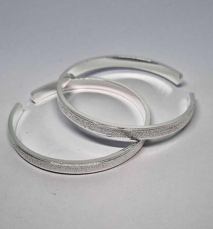 Set of Two 925 Silver Bangles