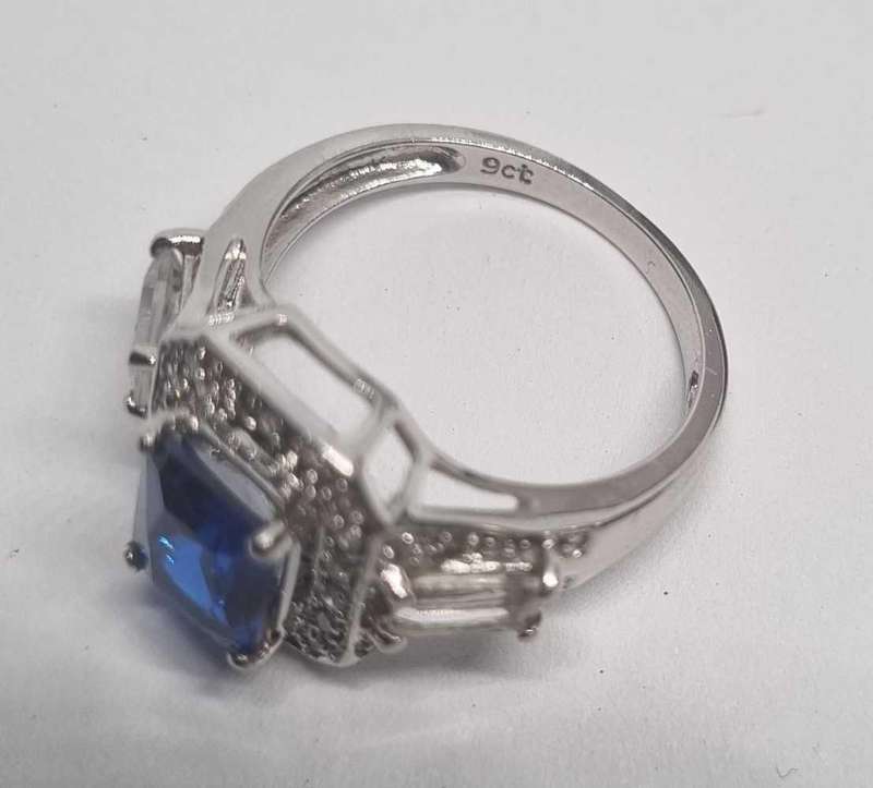 White Gold Diamond & Cubic Zirconia Ring