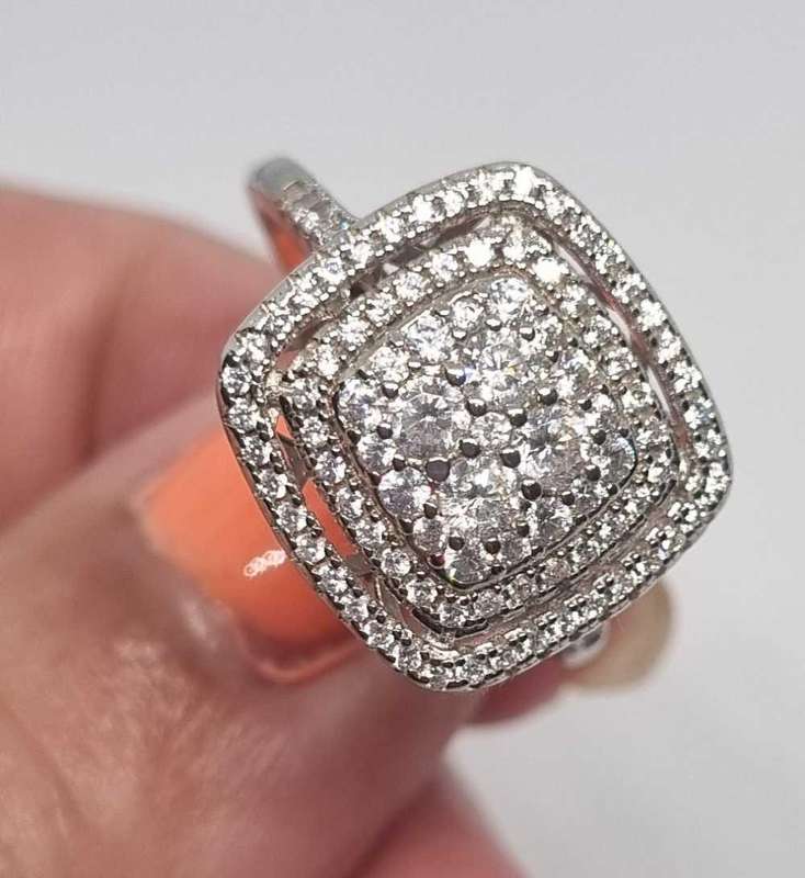 925 Silver Cubic Zirconia Ring