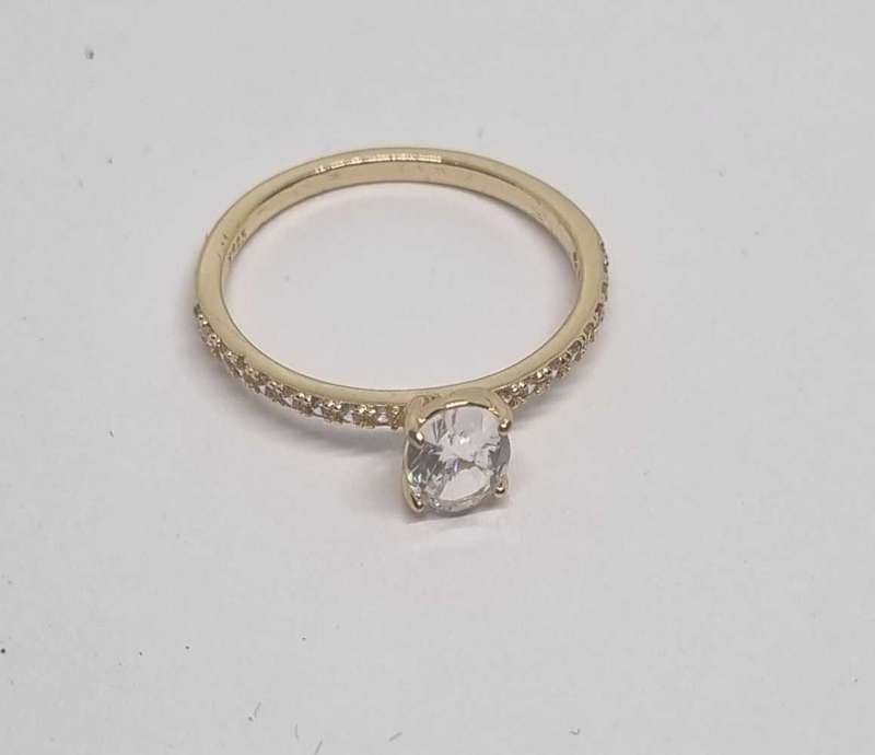 925 Silver Synthetic Zirconia Ring