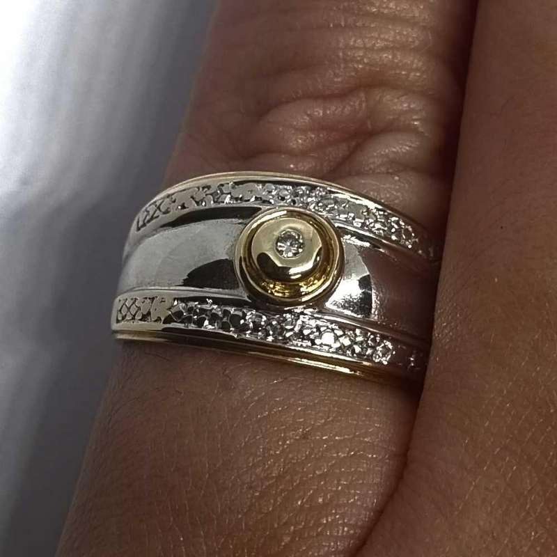 9ct Yellow and White Gold Diamond Ring