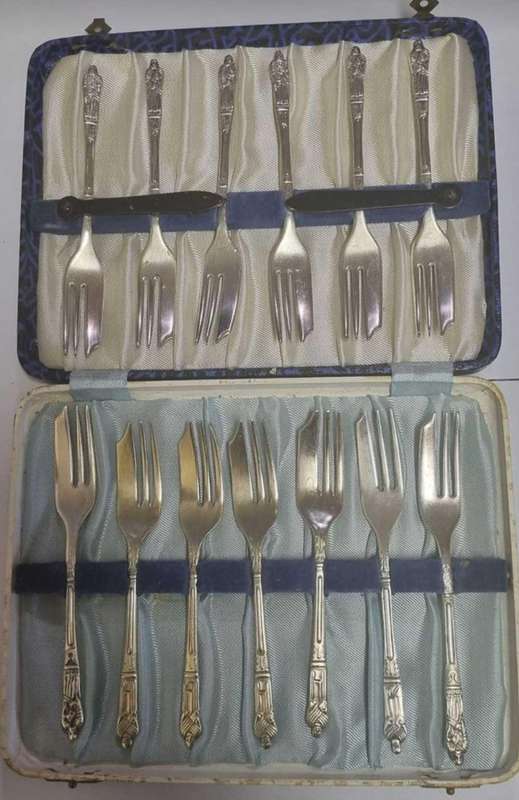 Sheffield EPNS Cake/Pastry Forks