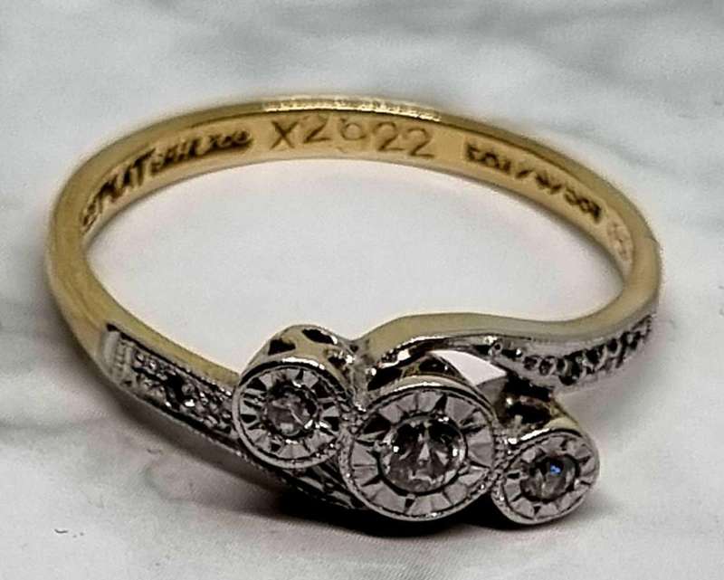 18ct Yellow and White Gold Diamond Ring