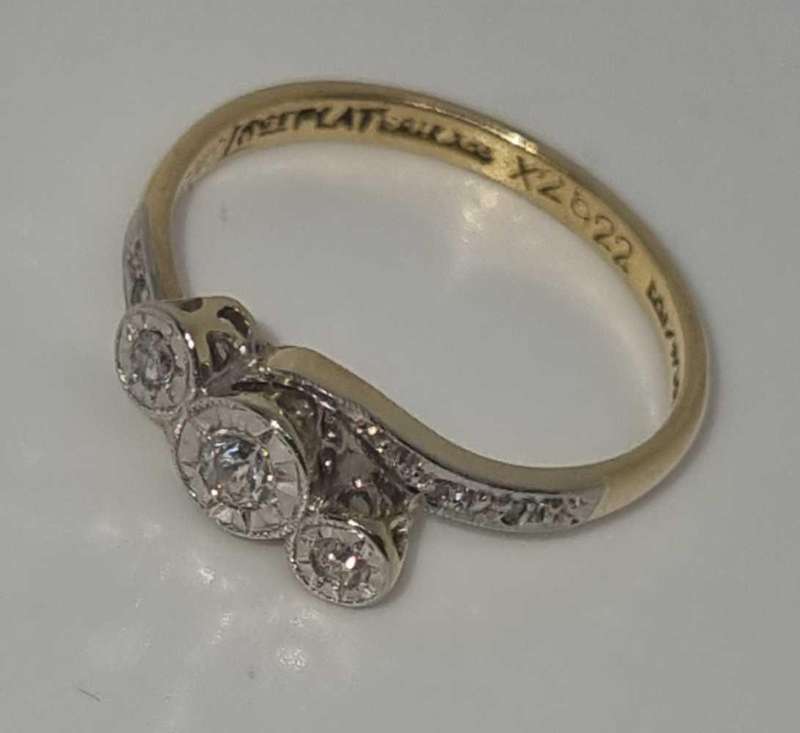 18ct Yellow and White Gold Diamond Ring