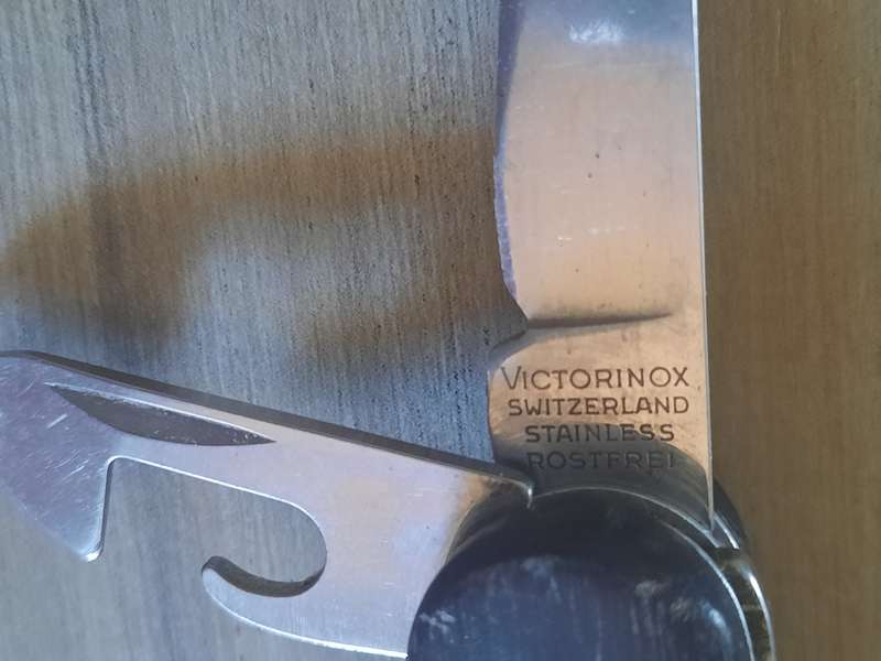 10 x vintage pocket knives..Victorinox..Best..Aitor Inox..Richards...Stainless Japan