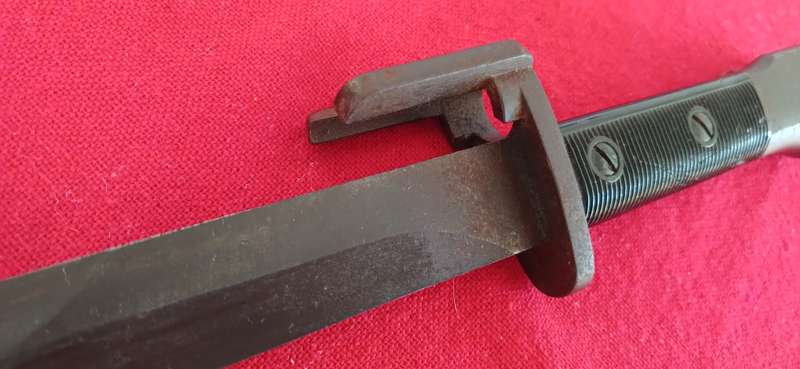 FN FAL (Type A) M1 Bayonet with Plastic Grip Scales  ( No SCABBARD )     """" IN TOP CONDITION  """"