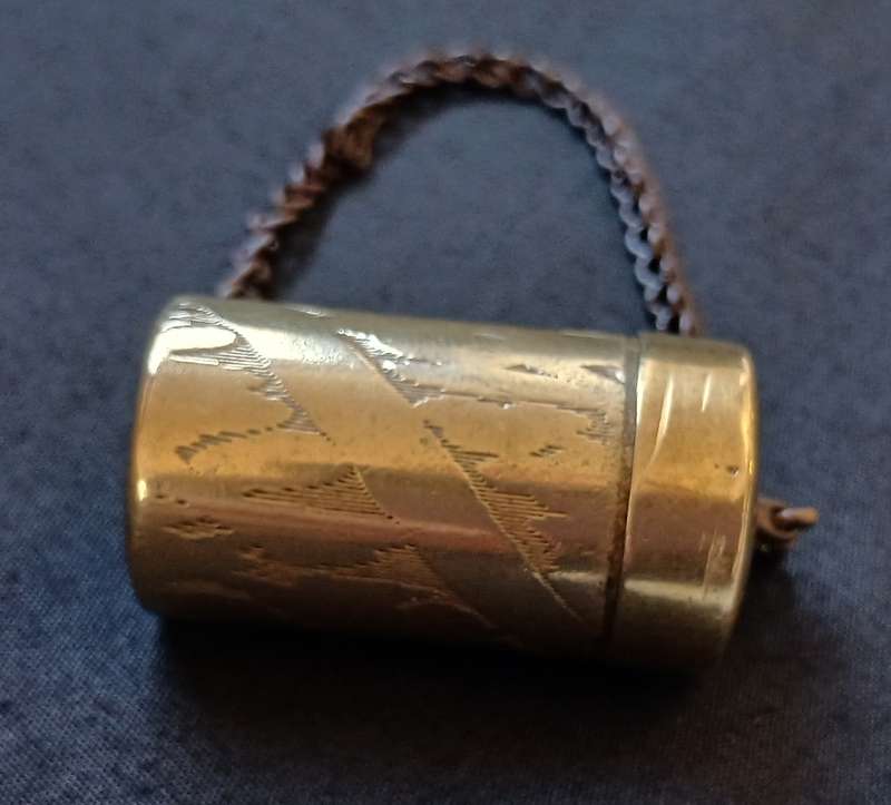 Miniature Tinder Box / Tonteldoos   """ STUNNING CONDITION """ For USERNAME    JanBuy7447