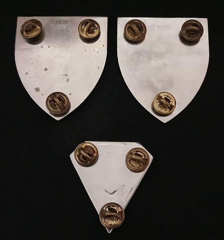 8 SA INFANTRY BATTALION SHOULDER FLASH PAIR + POCKET FLASH                     L66