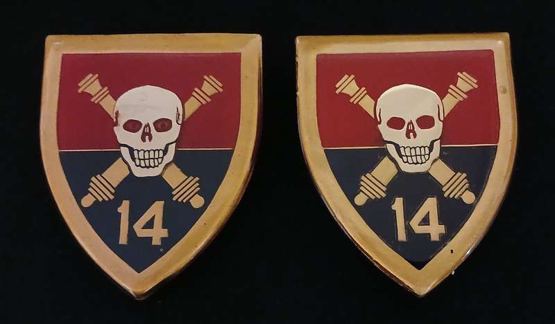 SADF 14 FIELD ARTILLERY REGIMENT SHOULDER FLASH PAIR                       L72