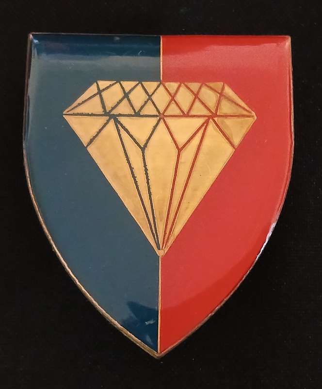 SADF NORTHERN CAPE COMMAND WORKSHOP SHOULDER FLASH    ( 3 PINS REPAIRED )        L113
