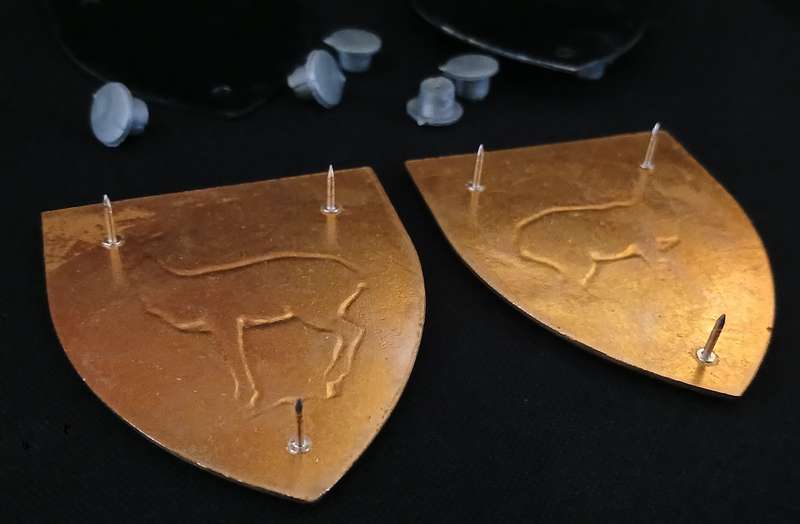 SADF KLEIN KAROO COMMANDO SHOULDER FLASH PAIR  WITH BACKING     " RARE "             L127