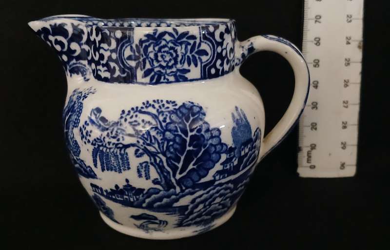 EARLY TGG MILK JUG BLUE AND WHITE MING