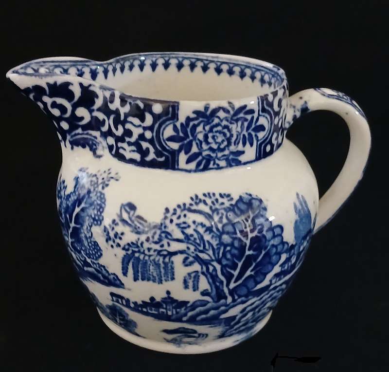 EARLY TGG MILK JUG BLUE AND WHITE MING