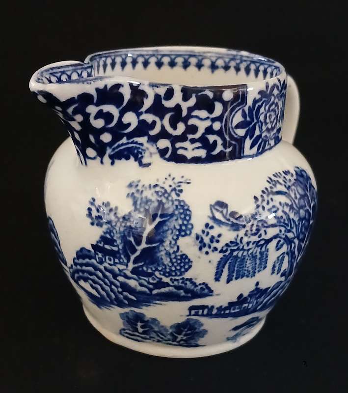 EARLY TGG MILK JUG BLUE AND WHITE MING