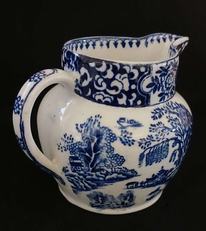 EARLY TGG MILK JUG BLUE AND WHITE MING