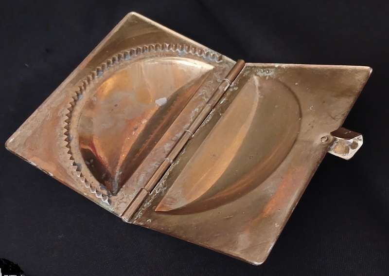 VINTAGE BRASS DUMPLING MOLD