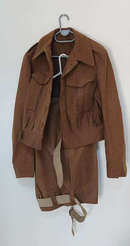 SADF BUNNY JACKET ( BLOUSES 1956 ) AND TROUSERS  K / SERGE 1961 ( BATTLE DRESS )
