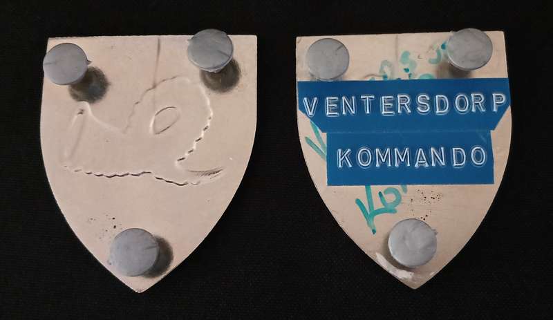 SADF VENTERSDORP COMMANDO SHOULDER FLASH PAIR                           L229