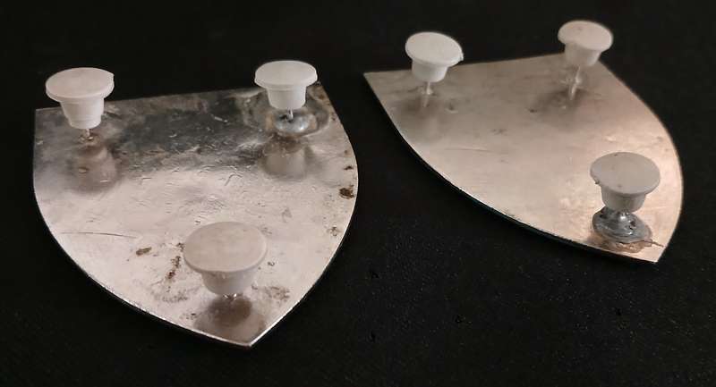 SADF 1 QUARTERMASTER GENERAL COMPOSITE DEPOT SHOULDER FLASH PAIR " RARE "   2 PINS REPAIRED     L250