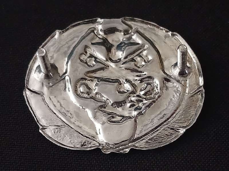 HOMELANDS ----- CISKEI PRISON SERVICE CAP BADGE   " RARE "                        P16