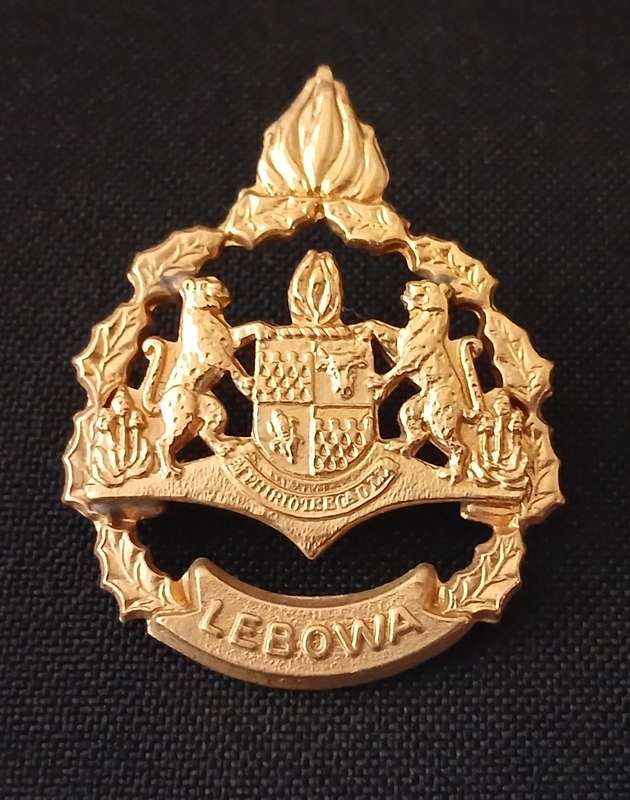 Homelands ---- LEBOWA POLICE WARRANT OFFICERS RANK BADGE               P12