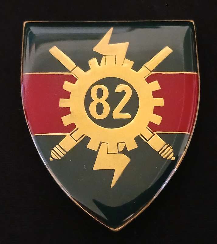 SADF --- 82 Technical Stores Depot Shoulder Flash  ( GOLD )          P30