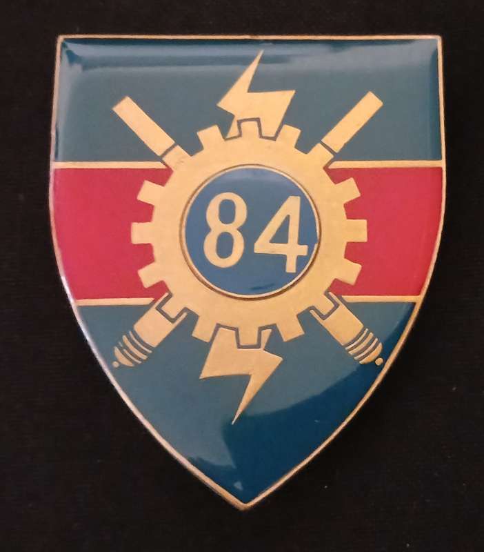 SADF --- 84 Technical Stores Depot Shoulder Flash ( GOLD )               P32