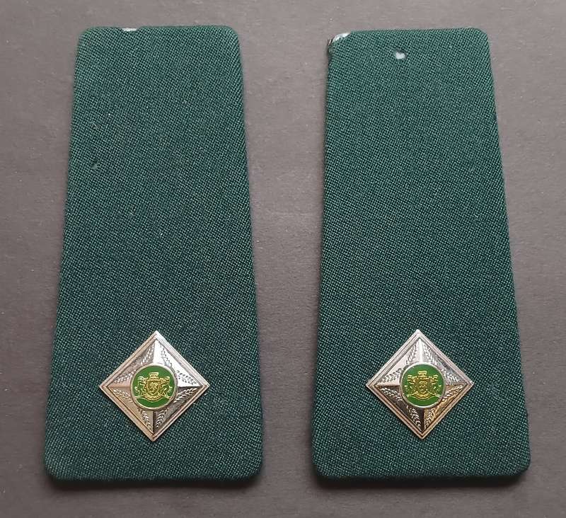 HOMELAND ----- VENDA DEFENCE FORCE MAJOR RANK BOARD PAIR           " RARE "           RR10