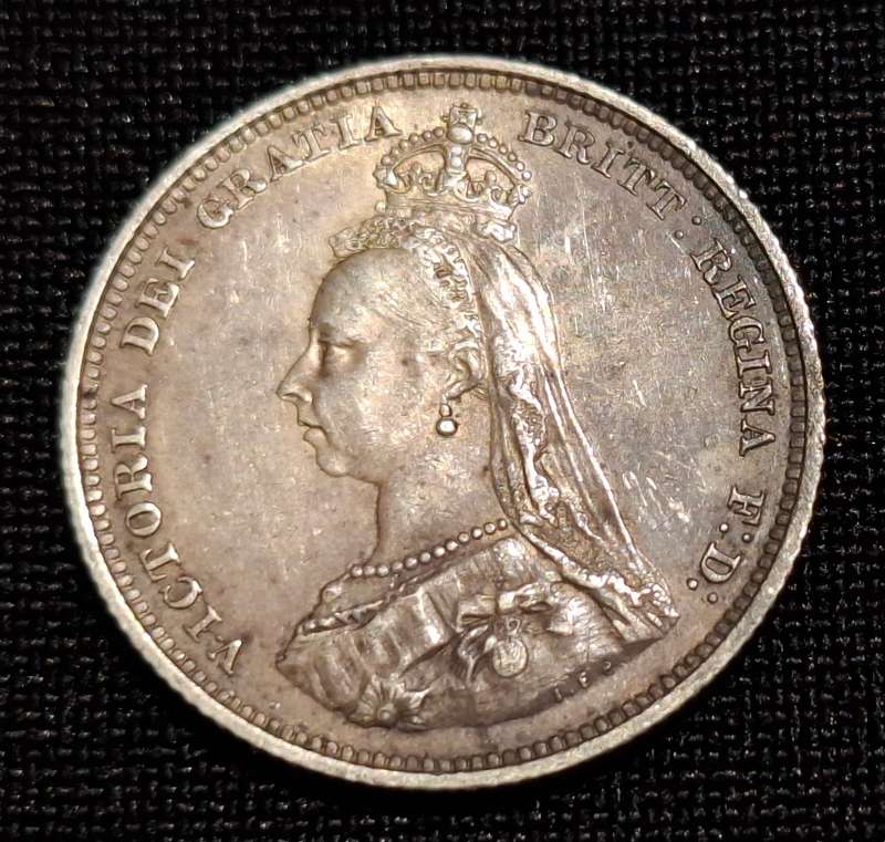 1887 Great Britain One Shilling  XF+  " TOP GRADE COIN "                 JJ6