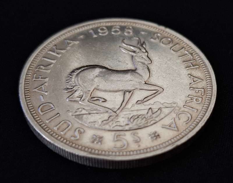 1958 Union of SA Crown / 5 Shillings                         JJ12