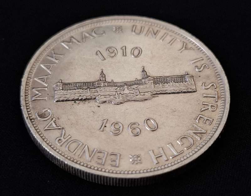 1960 Union Of SA Crown / 5 Shillings                     JJ14