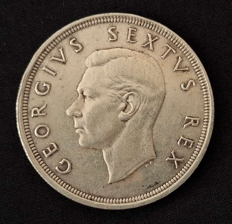 1949 Union Of SA Crown / 5 Shillings                    JJ23