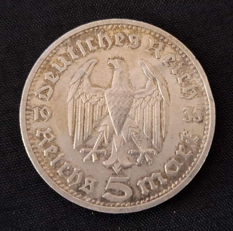 1935 D German 5 Reichsmark  ( 90% SILVER )                   JJ32