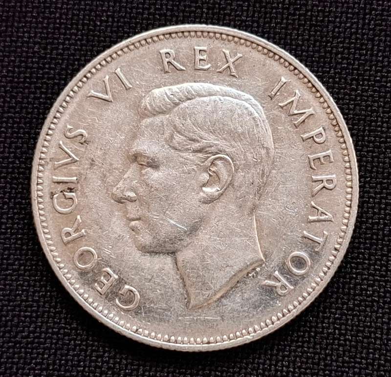 1947 Union of South Africa Two and a Half Shillings  -- SCARCE --   ** Only 6182 MINTED **       T17