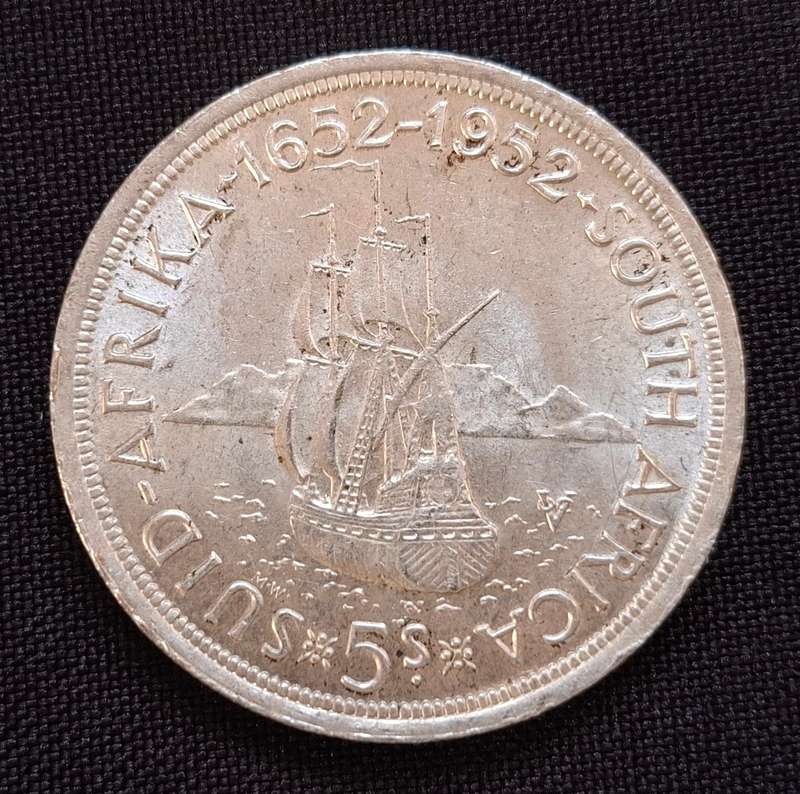 1652 - 1952 Union Of SA Crown / 5 Shillings                   T27