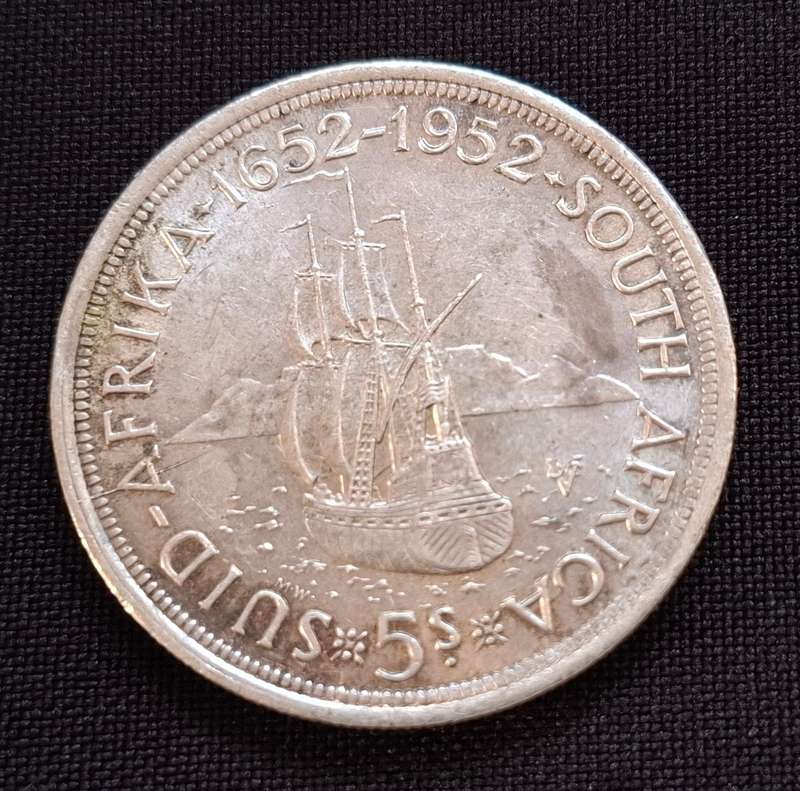 1652 - 1952 Union Of SA Crown / 5 Shillings           T28
